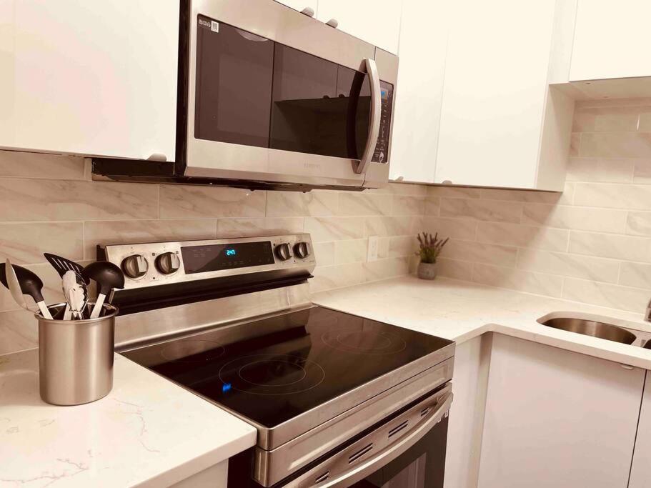 Unit #301 Mountain View 1Br In Canmore Down Town Exterior foto